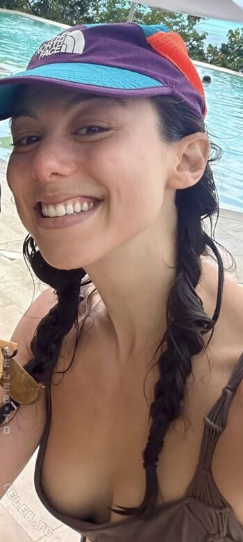 Kira kosarin  page leaked private photo uncensored HD quality