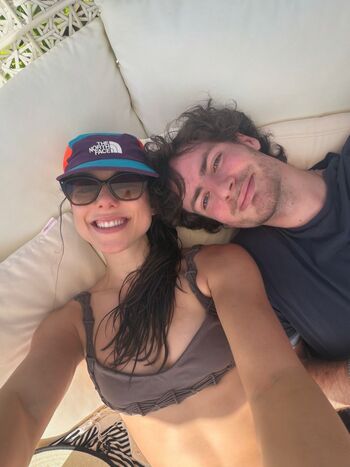 Kira kosarin  page leaked private photo uncensored HD quality