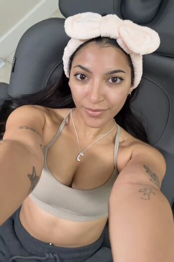 Knbbyknees page leaked private photo uncensored HD quality