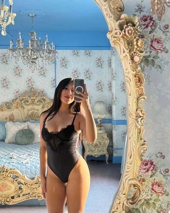 Knbbyknees leaked private photo uncensored HD quality