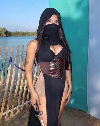 Knbbyknees leaked private photo uncensored HD quality