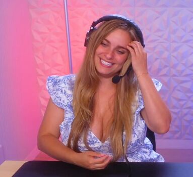 Kristen stephensonpino page leaked private photo uncensored HD quality