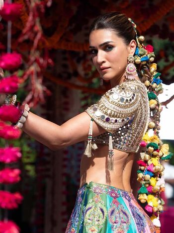 Kriti sanon page leaked private photo uncensored HD quality