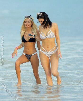 Kylie jenner  page leaked private photo uncensored HD quality