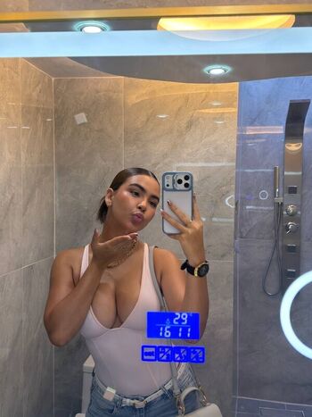 Lakaryofficial leaked private photo uncensored HD quality