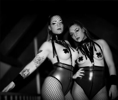 Latex fetish page leaked private photo uncensored HD quality