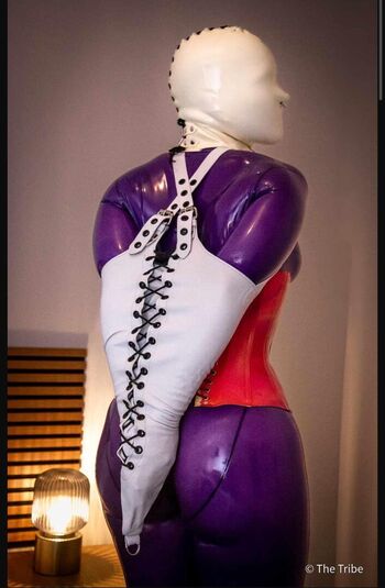Latex fetish leaked private photo uncensored HD quality