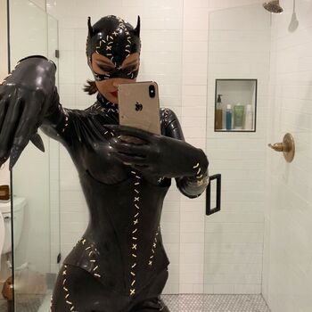 Latex fetish leaked private photo uncensored HD quality