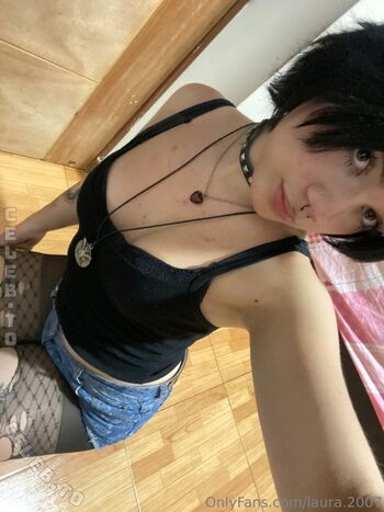 Laura leaked private photo uncensored HD quality