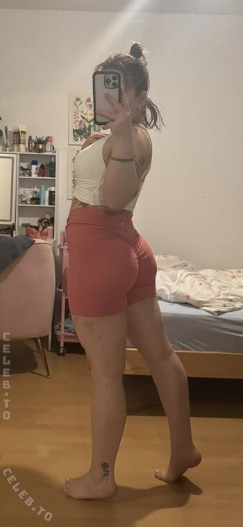 Laurassoberlife page leaked private photo uncensored HD quality