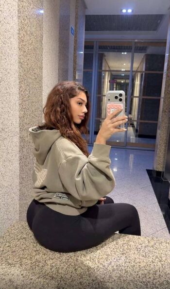 Laurgmzz page leaked private photo uncensored HD quality