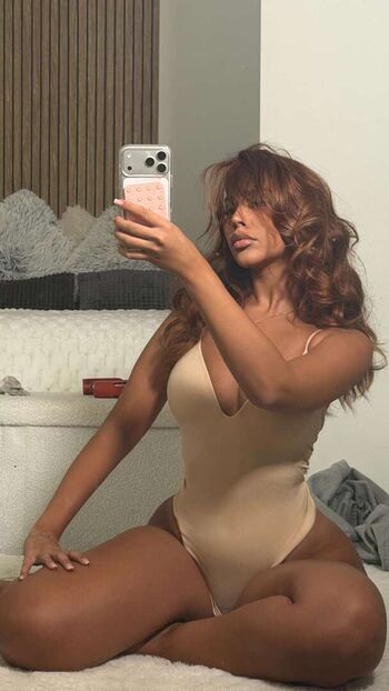 Laurgmzz leaked private photo uncensored HD quality
