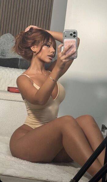 Laurgmzz leaked private photo uncensored HD quality