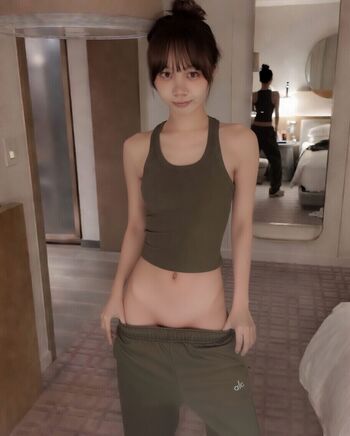 Le sserafim page leaked private photo uncensored HD quality