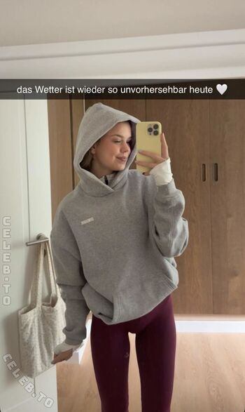 Lea peach  page leaked private photo uncensored HD quality