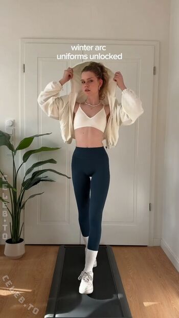 Lea peach leaked private photo uncensored HD quality