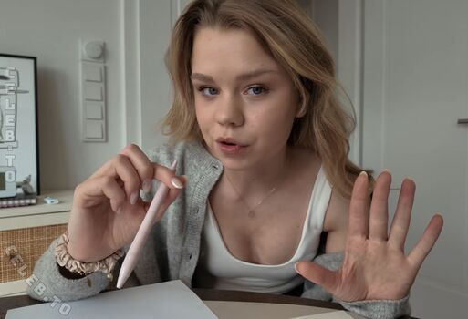 Lea peach leaked private photo uncensored HD quality