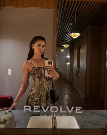 Leah lewis leaked private photo uncensored HD quality