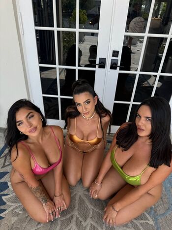 Lena the plug  page leaked private photo uncensored HD quality