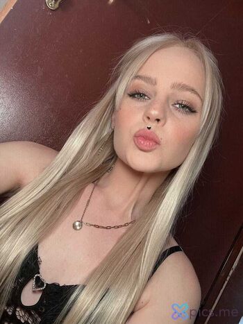 Lilkikiexclusive leaked private photo uncensored HD quality