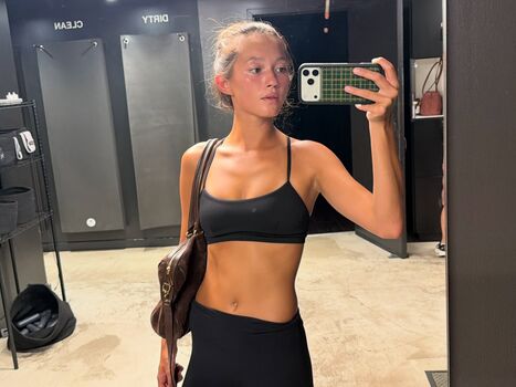 Lily chee page leaked private photo uncensored HD quality