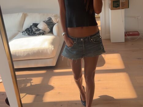 Lily chee page leaked private photo uncensored HD quality