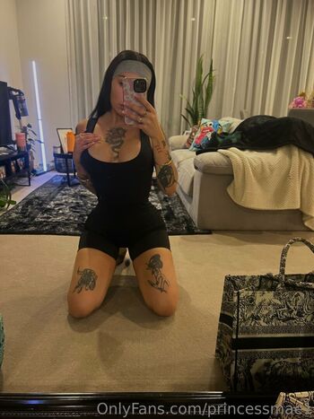 Lily mccoy page leaked private photo uncensored HD quality