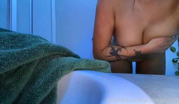Lily mccoy page leaked private photo uncensored HD quality