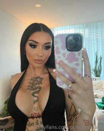 Lily mccoy page leaked private photo uncensored HD quality