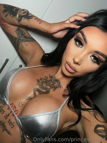 Lily mccoy page leaked private photo uncensored HD quality