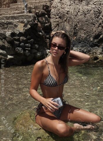 Lily rowland leaked private photo uncensored HD quality