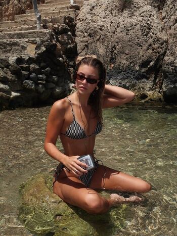 Lily rowland leaked private photo uncensored HD quality