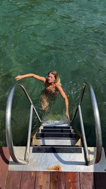 Lily rowland page leaked private photo uncensored HD quality
