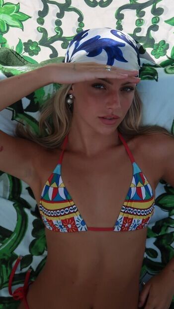 Lily rowland page leaked private photo uncensored HD quality