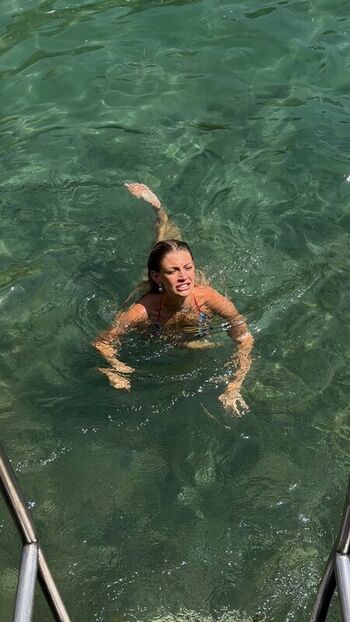 Lily rowland page leaked private photo uncensored HD quality