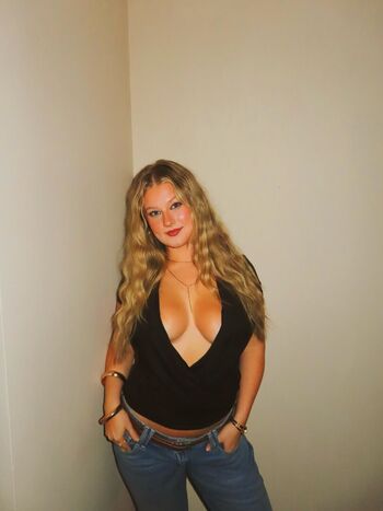 Lily wright leaked private photo uncensored HD quality