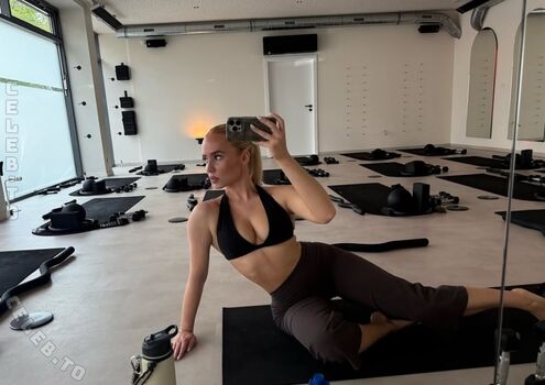 Lilycharlottevoss leaked private photo uncensored HD quality
