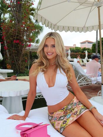 Lindsay brewer  page leaked private photo uncensored HD quality