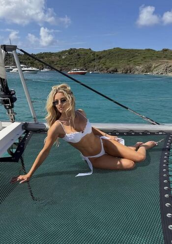 Lindsay brewer  page leaked private photo uncensored HD quality