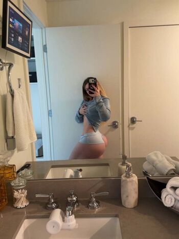 Lindsay capuano leaked private photo uncensored HD quality