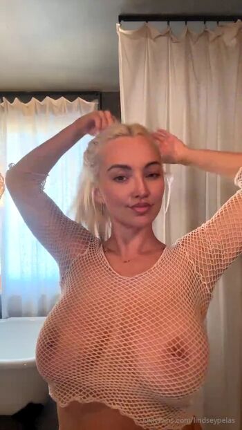 Lindsay pelas page leaked private photo uncensored HD quality