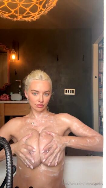 Lindsay pelas page leaked private photo uncensored HD quality