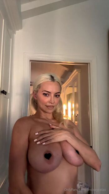 Lindsay pelas page leaked private photo uncensored HD quality