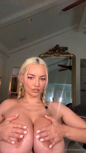 Lindsay pelas page leaked private photo uncensored HD quality
