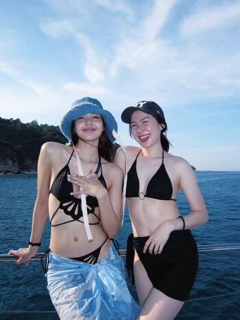 Lisa blackpink page leaked private photo uncensored HD quality