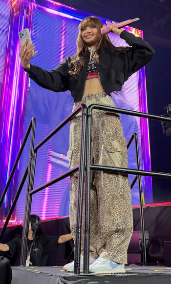 Lisa manoban leaked private photo uncensored HD quality