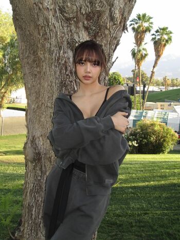 Lisa manoban leaked private photo uncensored HD quality