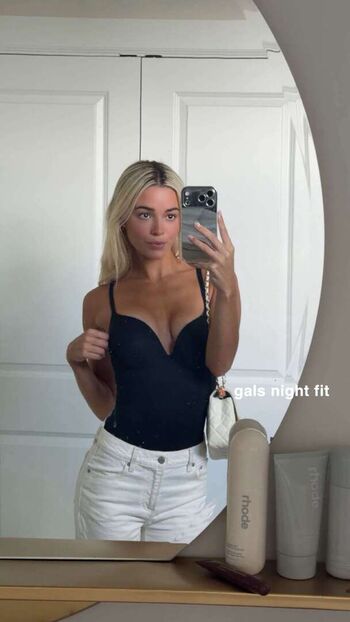 Livvy dunne  page leaked private photo uncensored HD quality