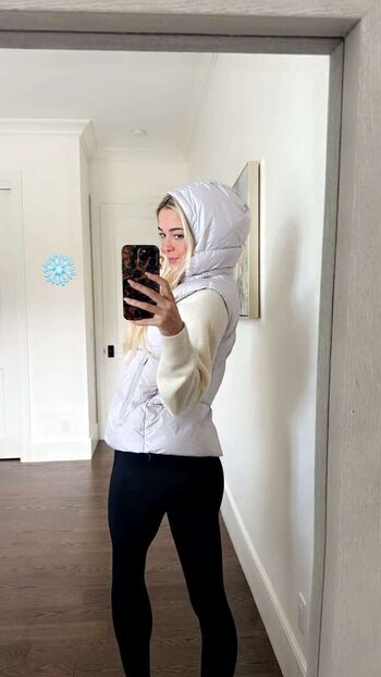 Livvy dunne  page leaked private photo uncensored HD quality