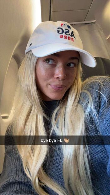 Livvy dunne  page leaked private photo uncensored HD quality